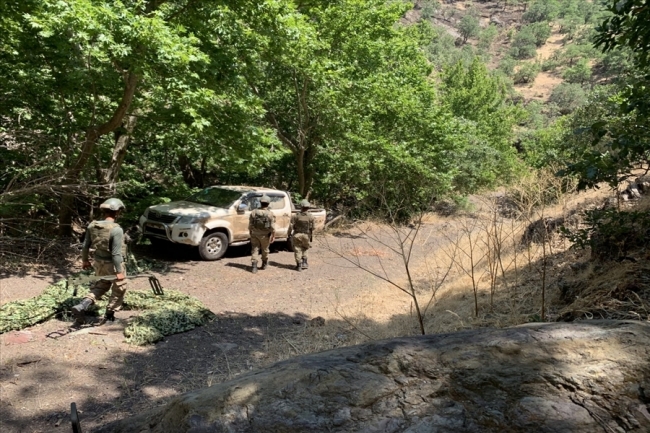 Pençe-2 Harekatı'nda tespit edilen silahlar imha edildi